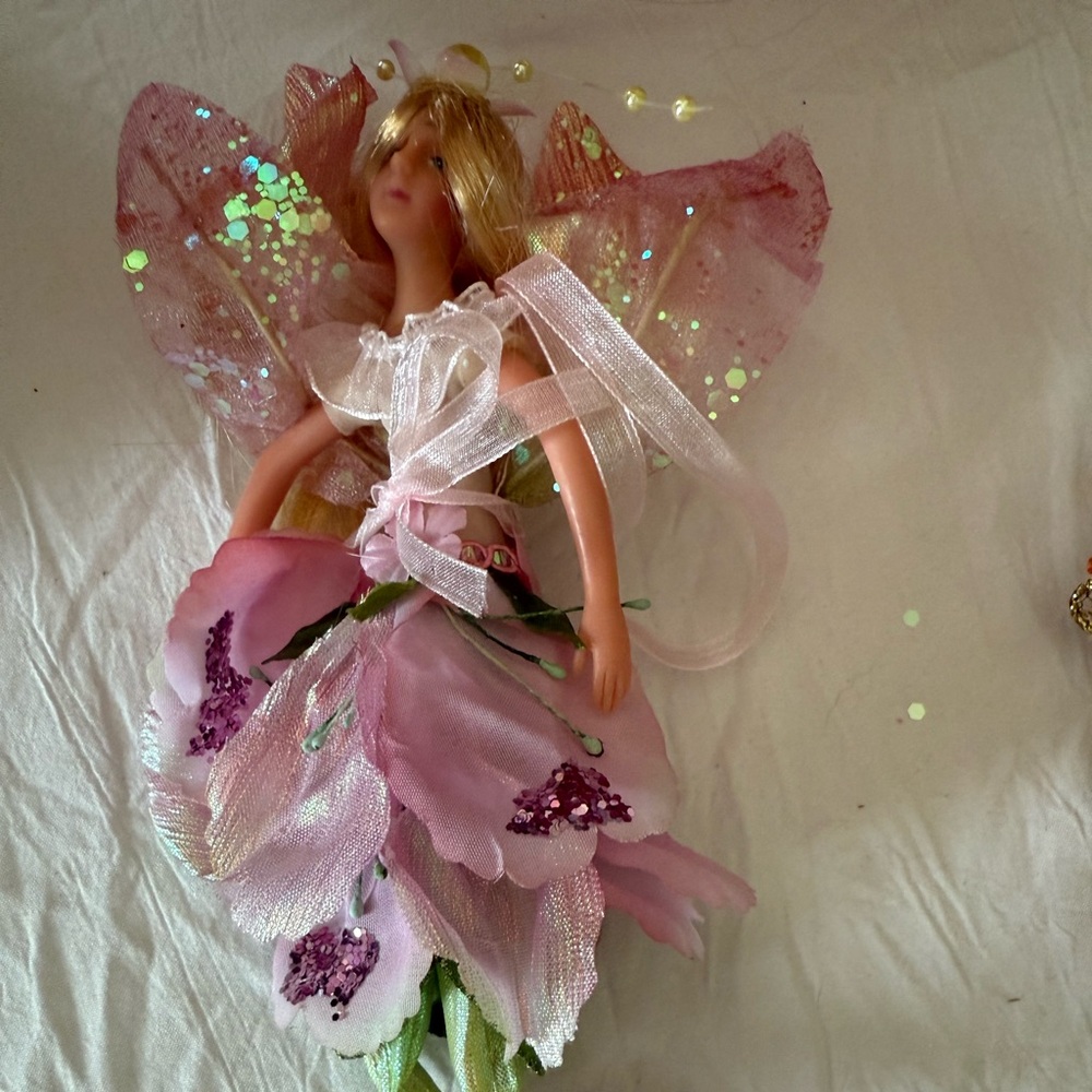 Two Fairy Dolls with Glitter Wings - Picture 2 of 10
